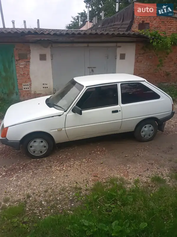ЗАЗ 1102 Таврія