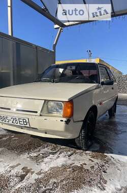 Хетчбек ЗАЗ 1102 Таврія 1992 в Коростишеві