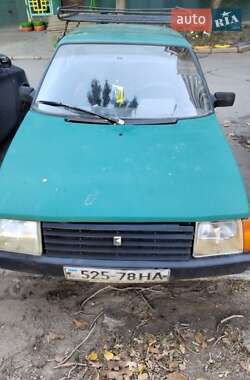 Хэтчбек ЗАЗ 1102 Таврия 1990 в 