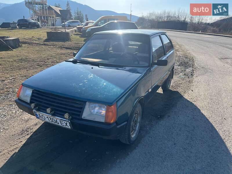 Хэтчбек ЗАЗ 1102 Таврия 1998 в Нижних Воротах