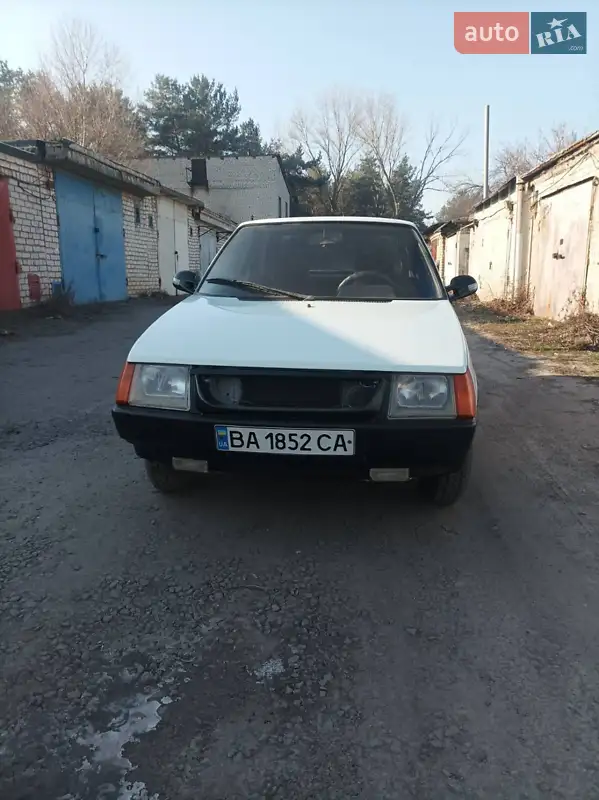 ЗАЗ 1102 Таврія