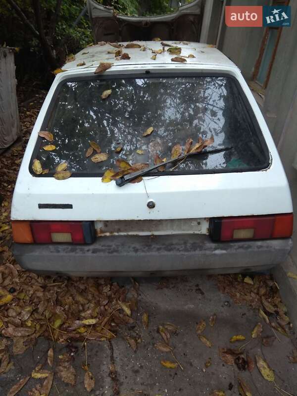 Хэтчбек ЗАЗ 1102 Таврия 1992 в Николаеве фото 11 Хэтчбек ЗАЗ 1102 Таврия 1992 в Николаеве
