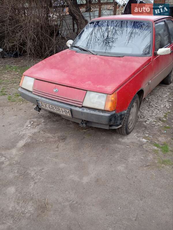 Хетчбек ЗАЗ 1102 Таврія 1993 в Дергачах фото 9 Хетчбек ЗАЗ 1102 Таврія 1993 в Дергачах