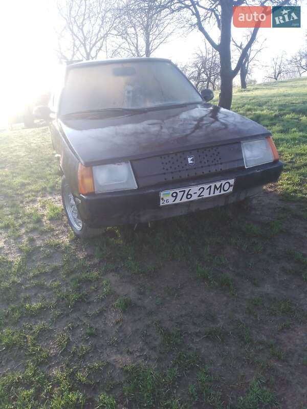 Хетчбек ЗАЗ 1102 Таврія 1995 в Івано-Франківську