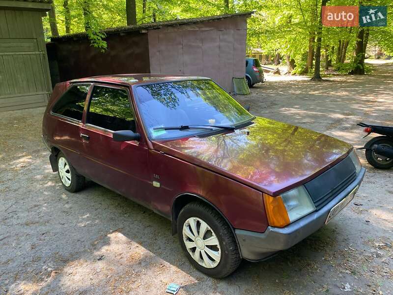 Хэтчбек ЗАЗ 1102 Таврия 1999 в 
