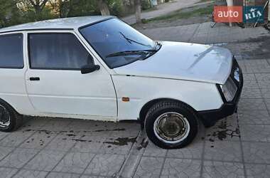Хэтчбек ЗАЗ 1102 Таврия 1992 в Краснокутске