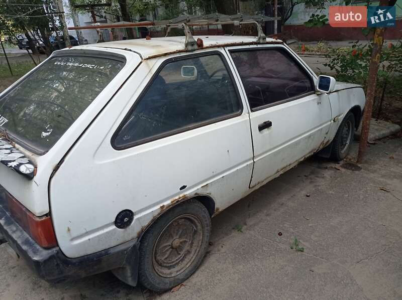 Хэтчбек ЗАЗ 1102 Таврия 1990 в Запорожье