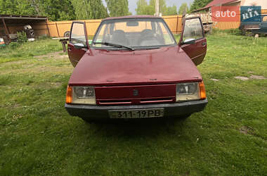Хэтчбек ЗАЗ 1102 Таврия 1997 в Корце
