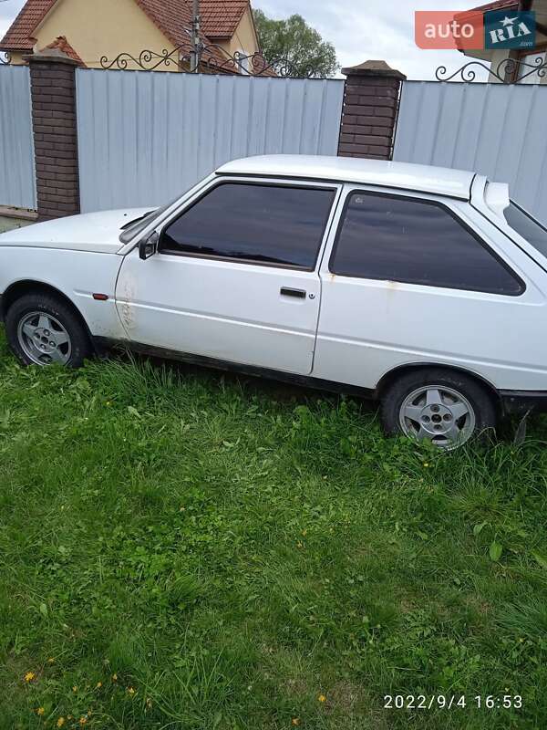 Хэтчбек ЗАЗ 1102 Таврия 1992 в Калуше