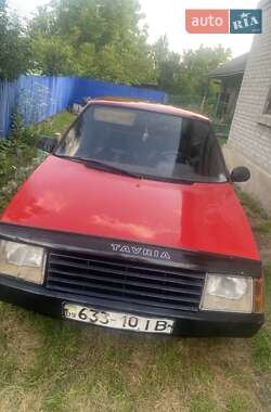Хэтчбек ЗАЗ 1102 Таврия 1994 в Борщеве