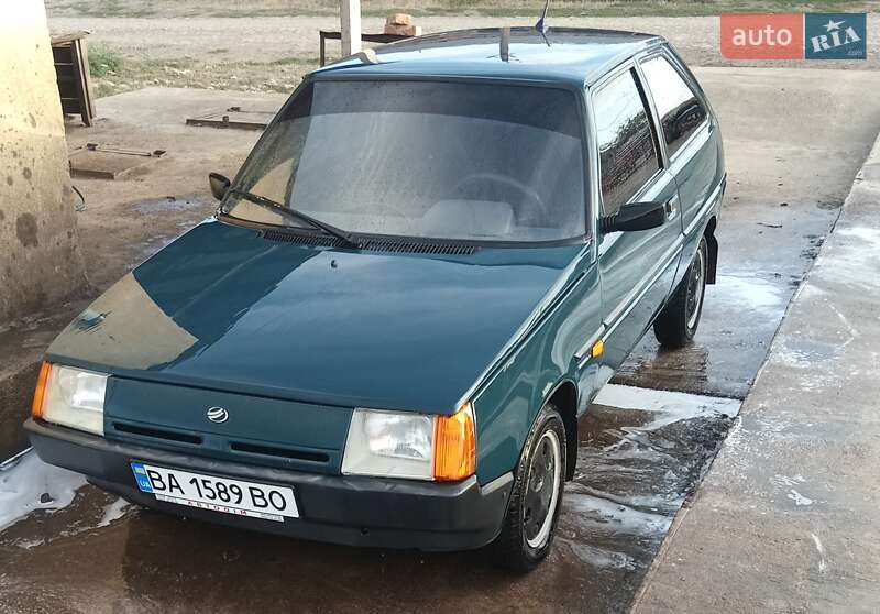 Хэтчбек ЗАЗ 1102 Таврия 2005 в 