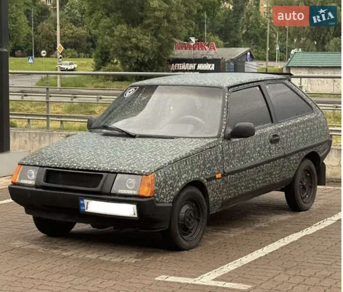 ЗАЗ 1102 Таврия 2000