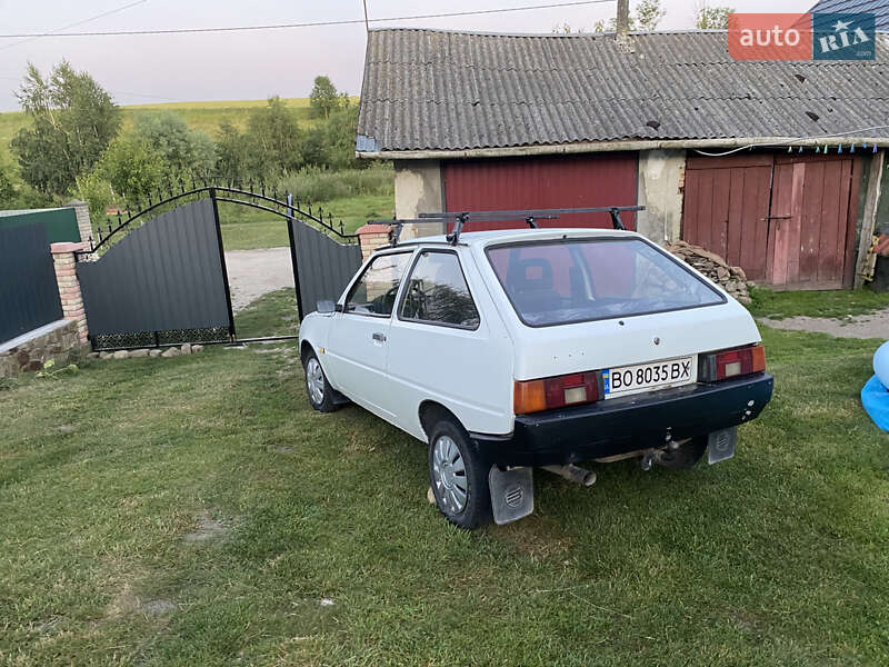 Хетчбек ЗАЗ 1102 Таврія 1992 в Зборові