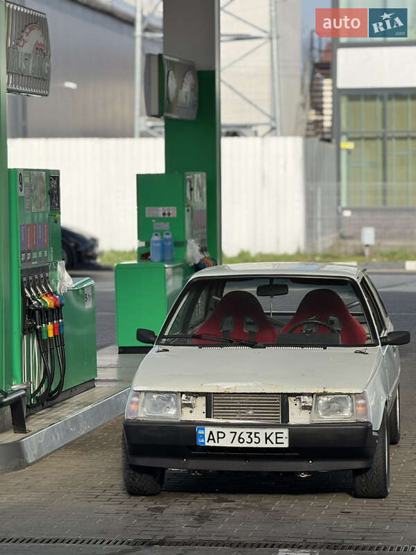 Хэтчбек ЗАЗ 1102 Таврия 1992 в Киеве фото 7 Хэтчбек ЗАЗ 1102 Таврия 1992 в Киеве