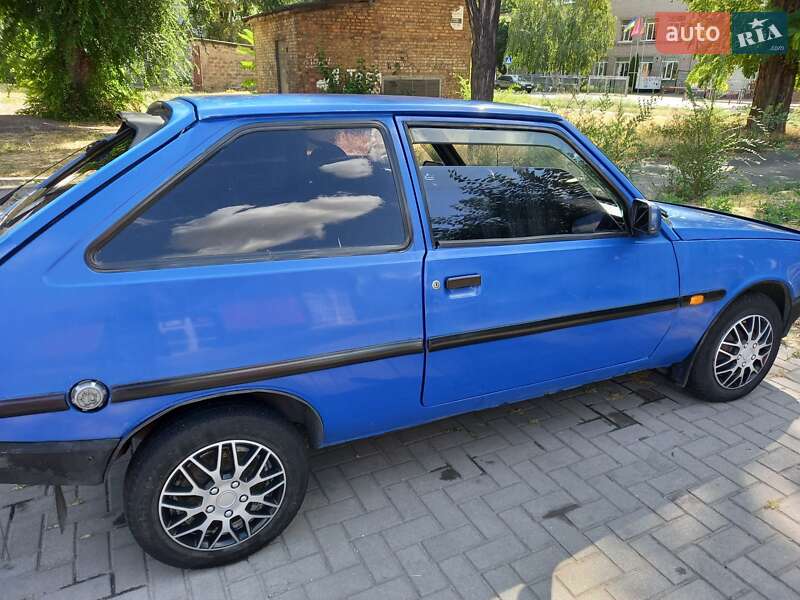 Хэтчбек ЗАЗ 1102 Таврия 1994 в Запорожье