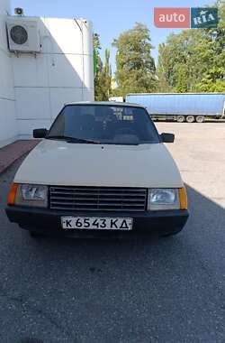 Хэтчбек ЗАЗ 1102 Таврия 1992 в 