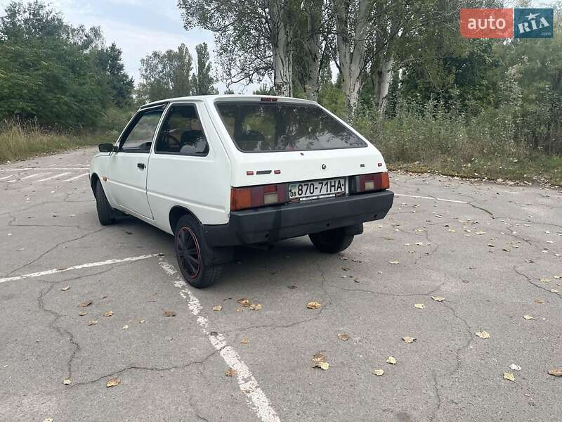 Хэтчбек ЗАЗ 1102 Таврия 1992 в Светловодске