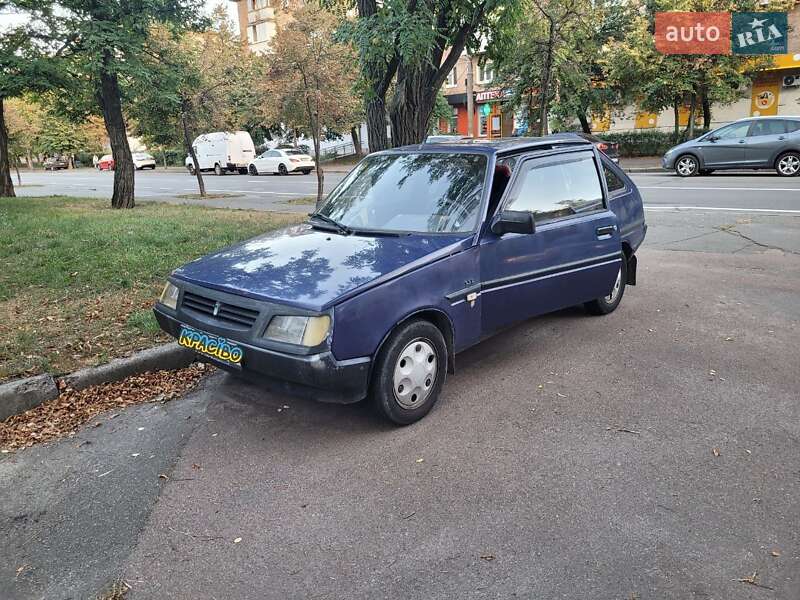 ЗАЗ 1102 Таврія 2003