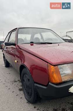 Хэтчбек ЗАЗ 1102 Таврия 1993 в 