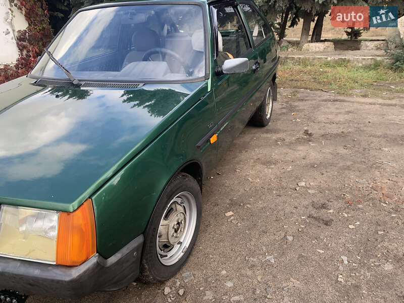 Хетчбек ЗАЗ 1102 Таврія 1997 в Харкові