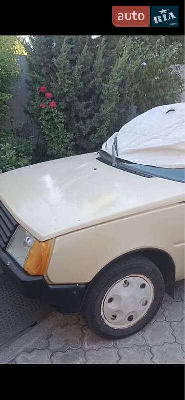 Хэтчбек ЗАЗ 1102 Таврия 1993 в Никополе фото 15 Хэтчбек ЗАЗ 1102 Таврия 1993 в Никополе