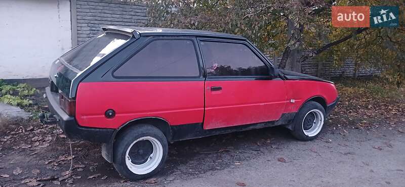 Хетчбек ЗАЗ 1102 Таврія 1995 в Дніпрі фото 3 Хетчбек ЗАЗ 1102 Таврія 1995 в Дніпрі