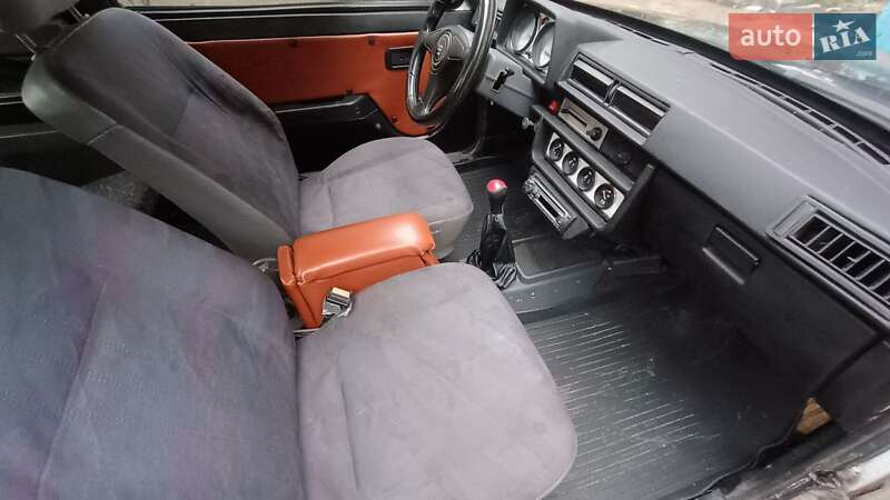 Хэтчбек ЗАЗ 1102 Таврия 1992 в Новомосковске фото 2 Хэтчбек ЗАЗ 1102 Таврия 1992 в Новомосковске