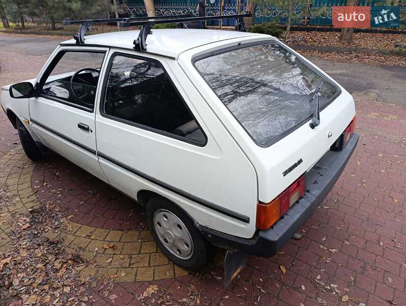 Хетчбек ЗАЗ 1102 Таврія 1991 в Запоріжжі фото 6 Хетчбек ЗАЗ 1102 Таврія 1991 в Запоріжжі