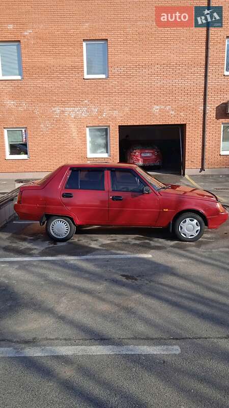 Седан ЗАЗ 1103 Славута 2007 в Киеве