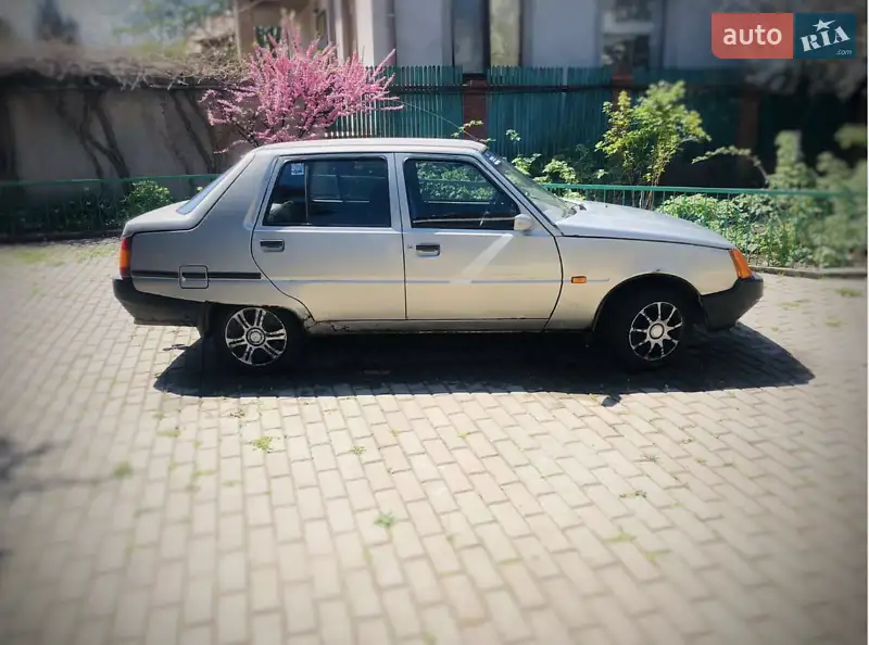 ЗАЗ 1103 Славута