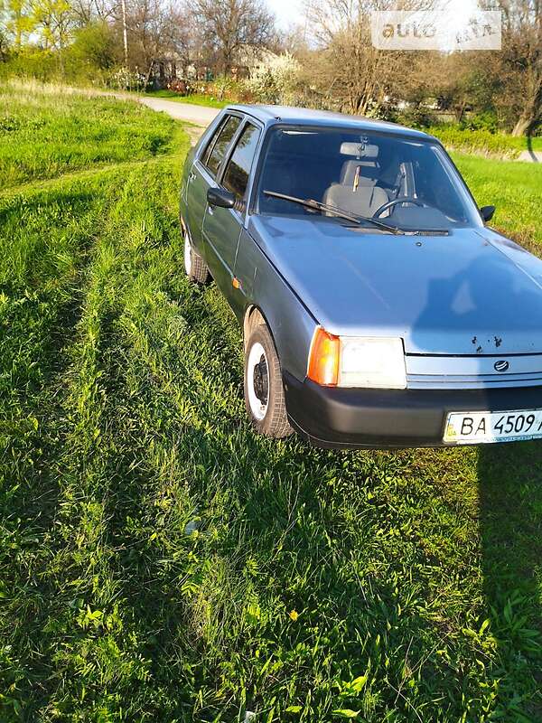 Лифтбек ЗАЗ 1103 Славута 2006 в 