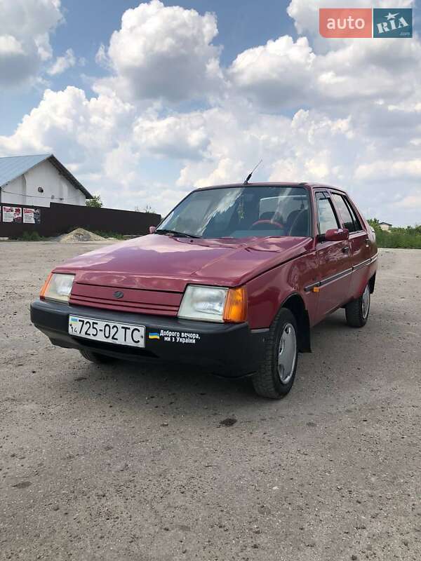 Ліфтбек ЗАЗ 1103 Славута 2003 в Радехові