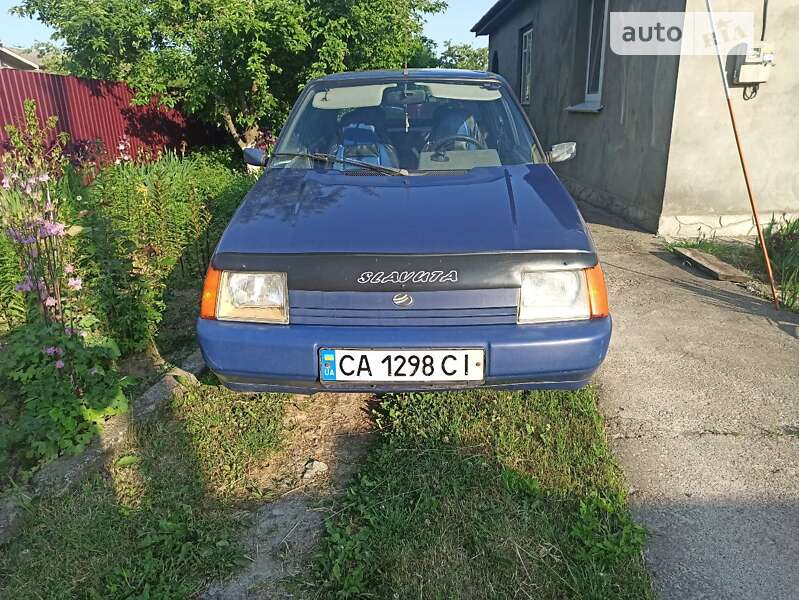 Хэтчбек ЗАЗ 1103 Славута 2004 в Монастырище