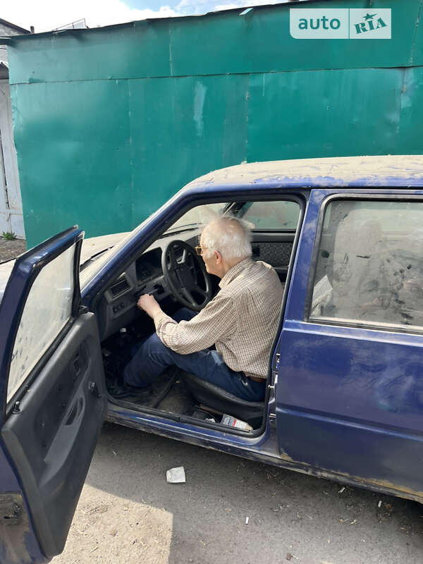 Лифтбек ЗАЗ 1103 Славута 2003 в Киеве