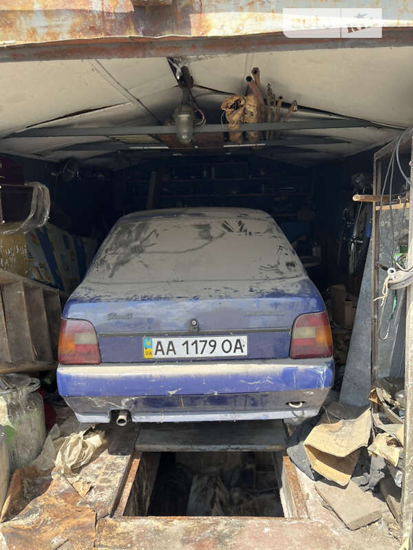 Лифтбек ЗАЗ 1103 Славута 2003 в Киеве