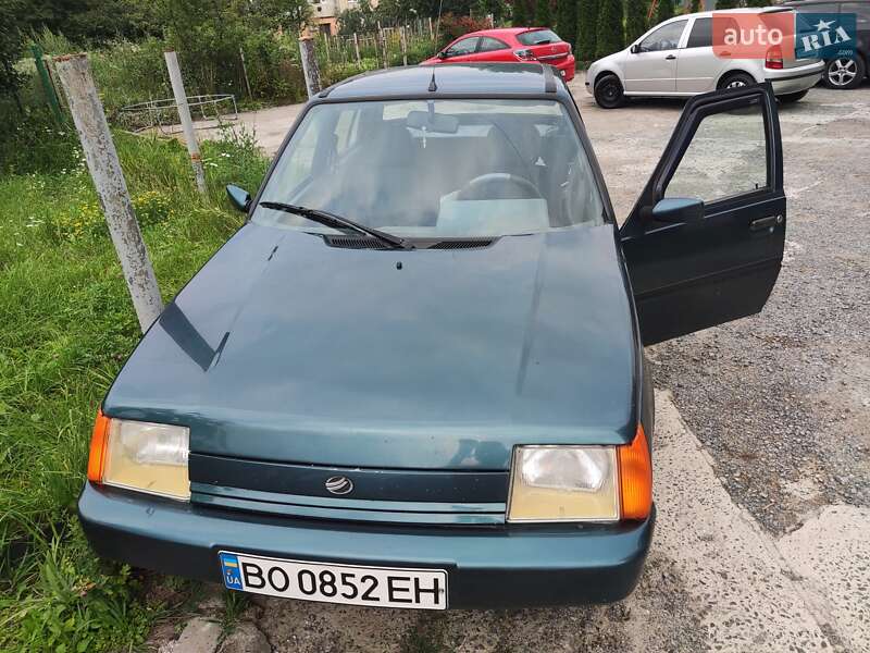 Лифтбек ЗАЗ 1103 Славута 2005 в 