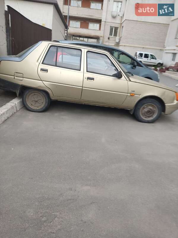 ЗАЗ 1103 Славута 2002