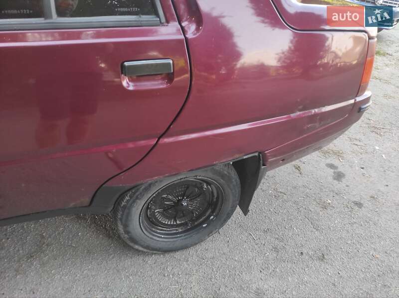 Лифтбек ЗАЗ 1103 Славута 2000 в Днепре фото 6 Лифтбек ЗАЗ 1103 Славута 2000 в Днепре