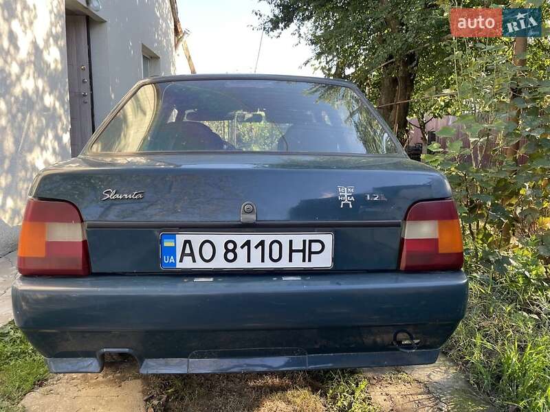 Лифтбек ЗАЗ 1103 Славута 2005 в Ужгороде