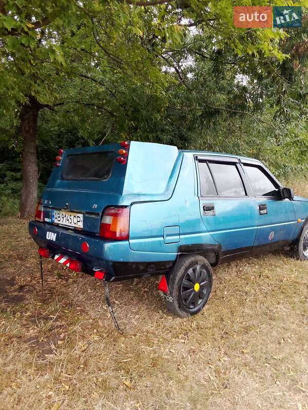 Ліфтбек ЗАЗ 1103 Славута 2003 в Ладижині