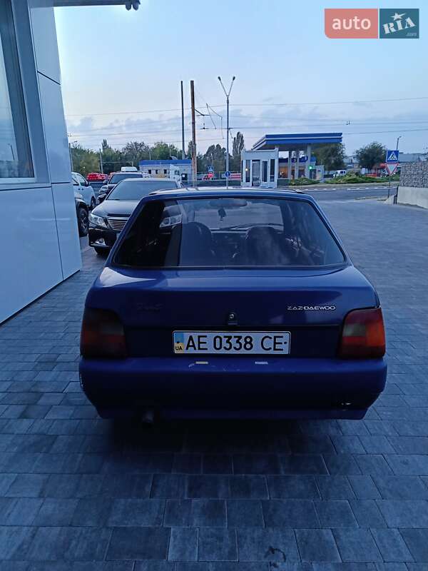 Лифтбек ЗАЗ 1103 Славута 2002 в Днепре