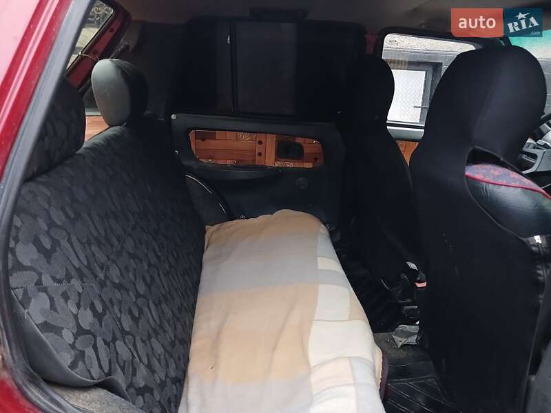 Лифтбек ЗАЗ 1103 Славута 2006 в Чемеровцах