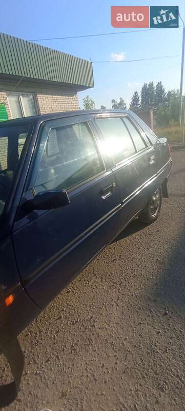 Лифтбек ЗАЗ 1103 Славута 2004 в Немирове