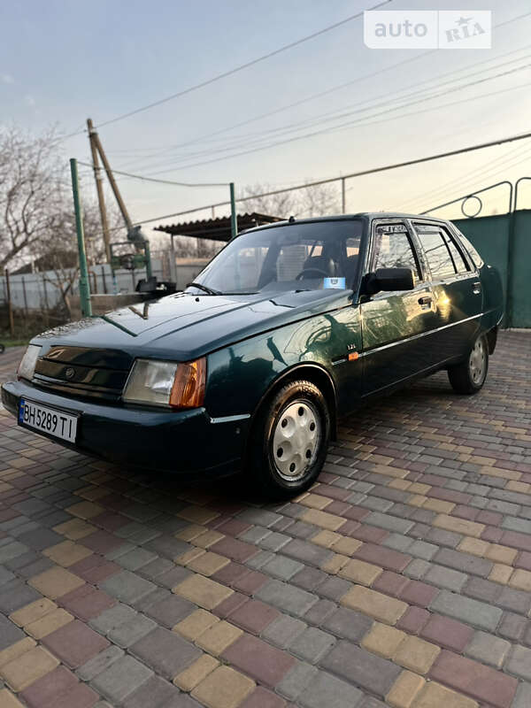 Лифтбек ЗАЗ 1103 Славута 2000 в Одессе