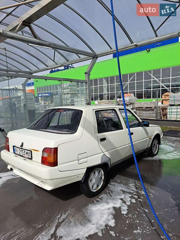 Лифтбек ЗАЗ 1103 Славута 2004 в Борисполе