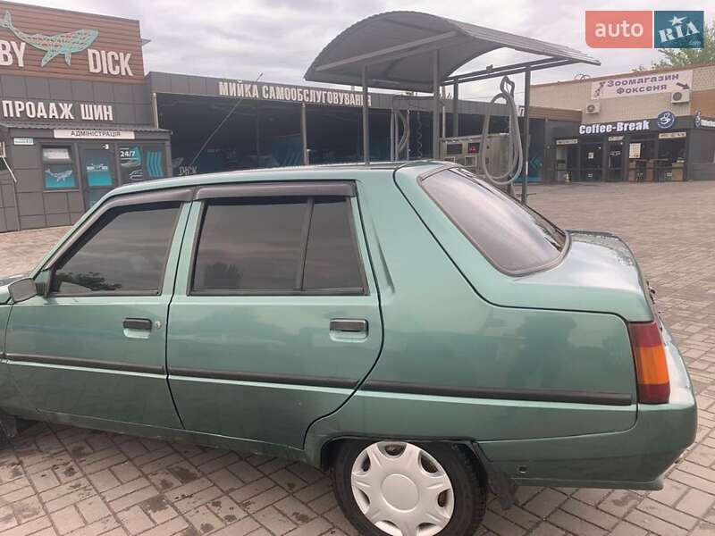 Ліфтбек ЗАЗ 1103 Славута 2006 в Запоріжжі