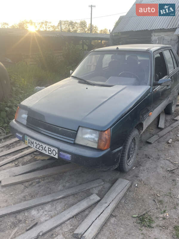 Лифтбек ЗАЗ 1103 Славута 2004 в Киеве