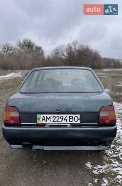 Лифтбек ЗАЗ 1103 Славута 2004 в 