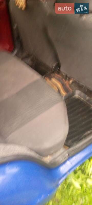 Лифтбек ЗАЗ 1103 Славута 2004 в Виннице фото 10 Лифтбек ЗАЗ 1103 Славута 2004 в Виннице