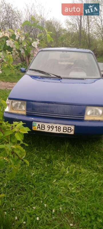 Лифтбек ЗАЗ 1103 Славута 2004 в Виннице фото 4 Лифтбек ЗАЗ 1103 Славута 2004 в Виннице